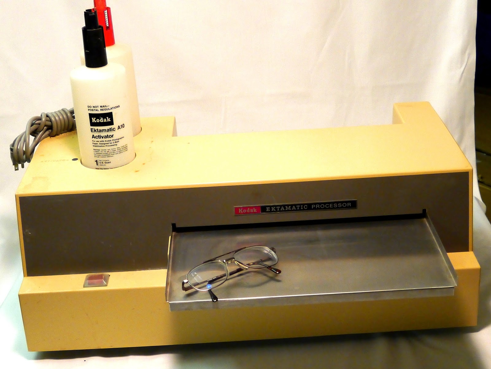 Magnum Arts Vintage Darkroom Equipment Up For Auction