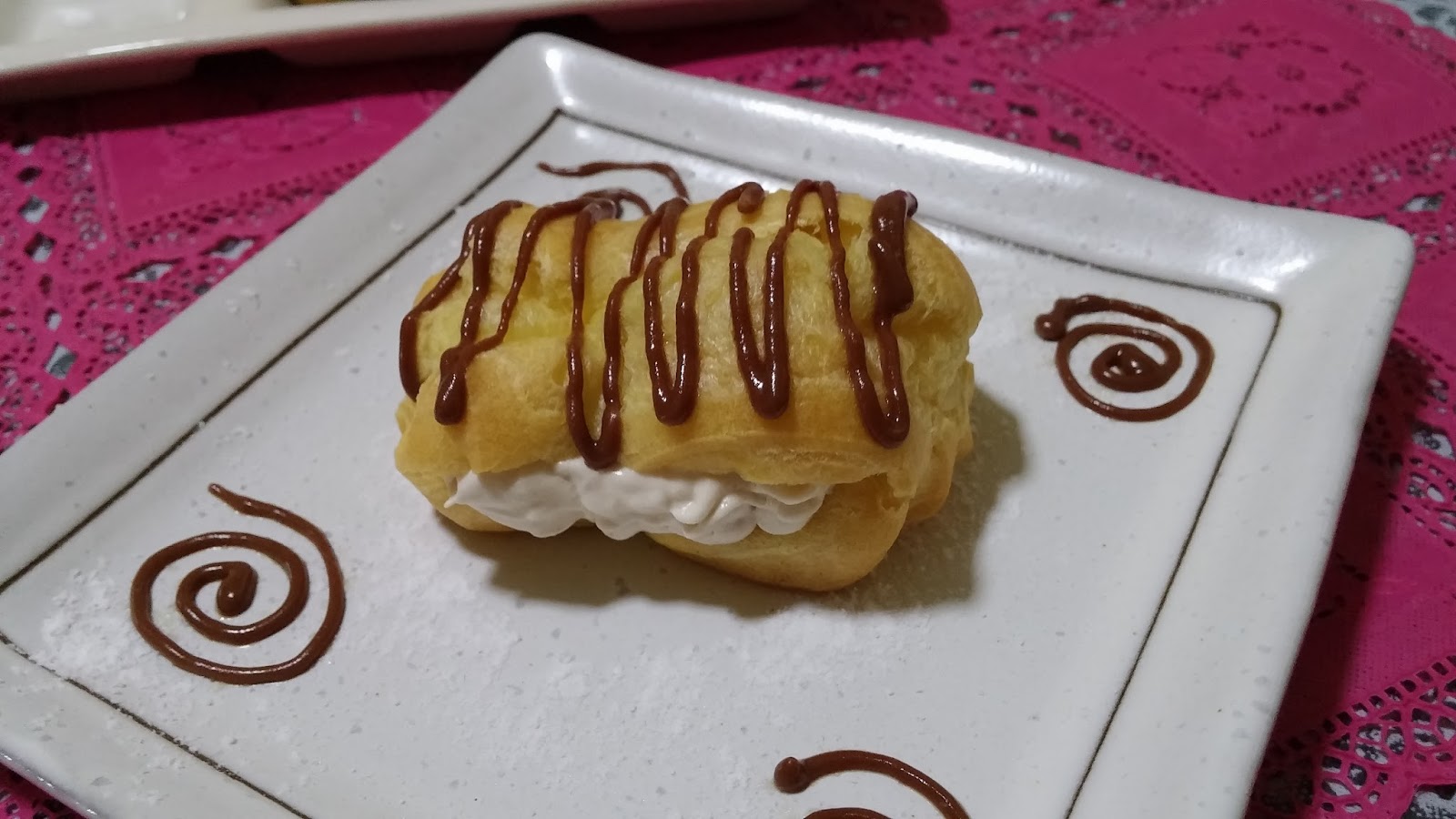 Cooking with Lu Cream Puffs / Eclairs / Strawberry Cream Puffs