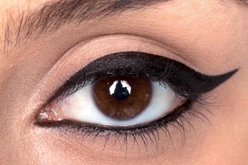9. Tips for Choosing the Right Eyeliner for Your Blonde Hair and Smokey Eye Look - wide 3