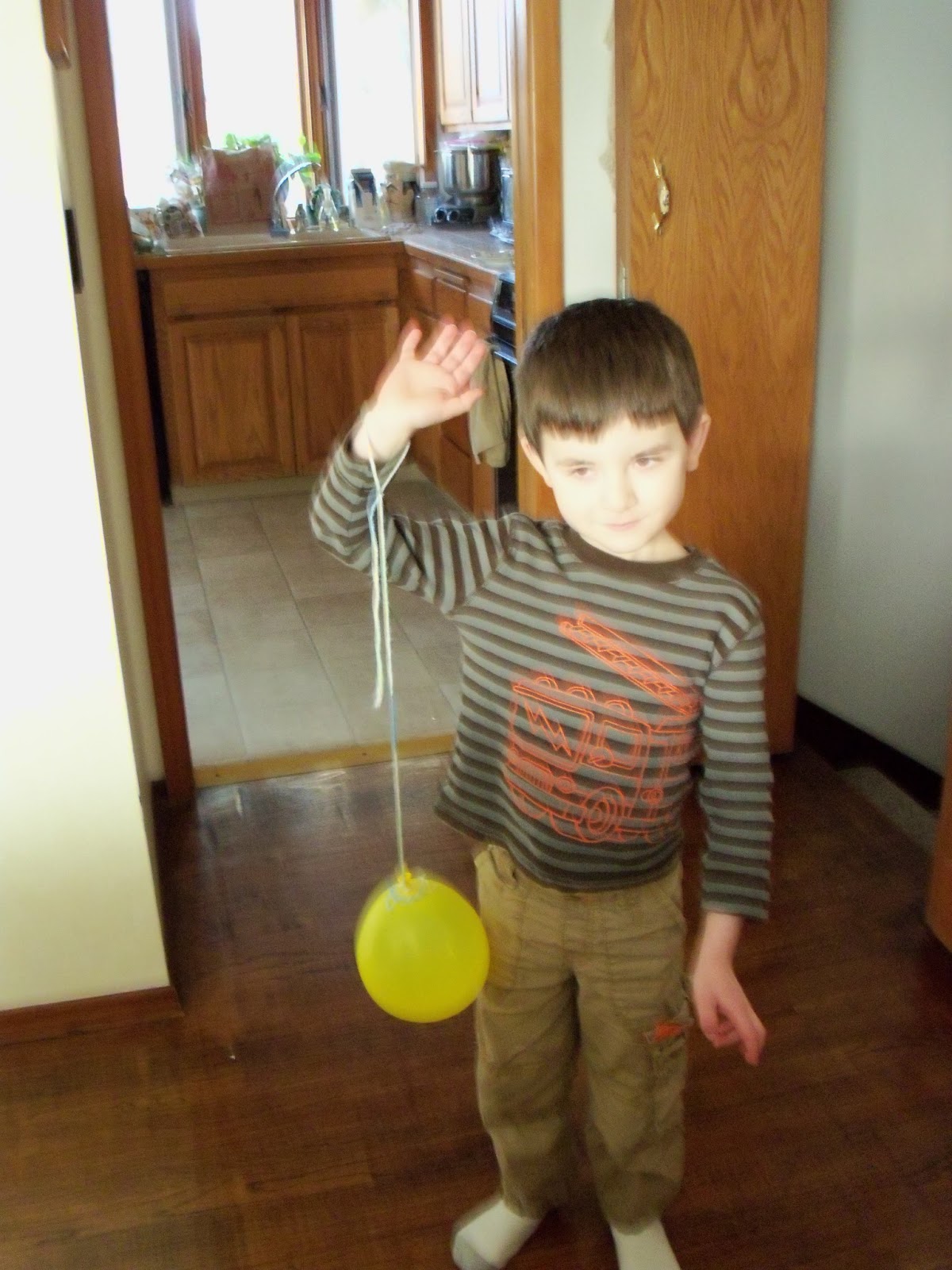 Homeschool Smarts How to Make a punching Balloon Toy