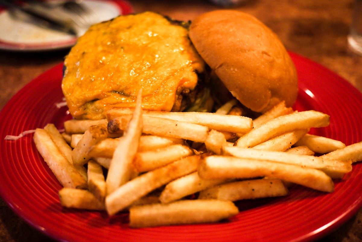 Tgi Fridays Cheeseburger