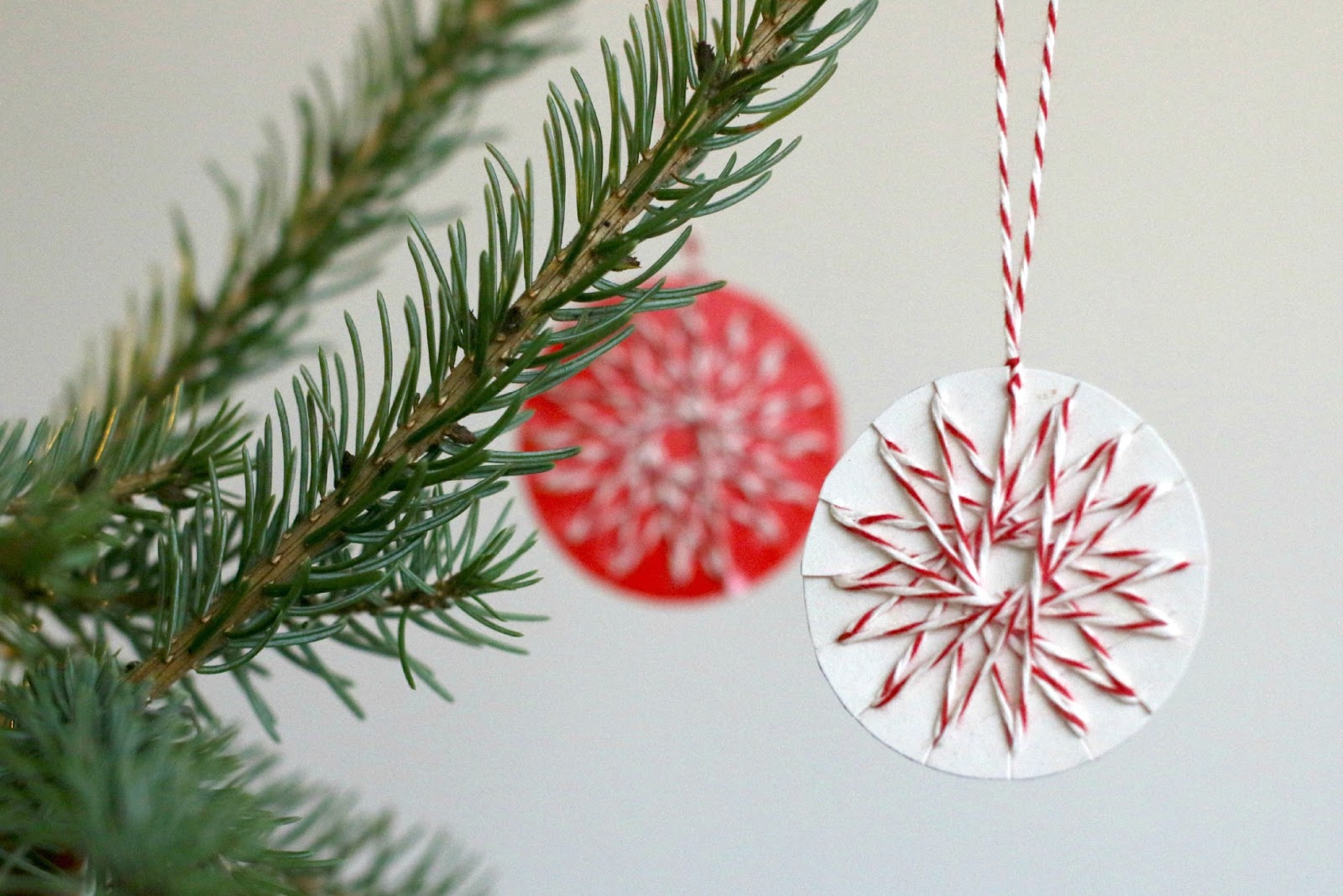 Vera Luna Tutorial string ornaments