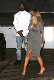 Kim Kardashian Expose Her Cleavage and Round Booty Kim Kardashian Expose Her Cleavage and Round Booty