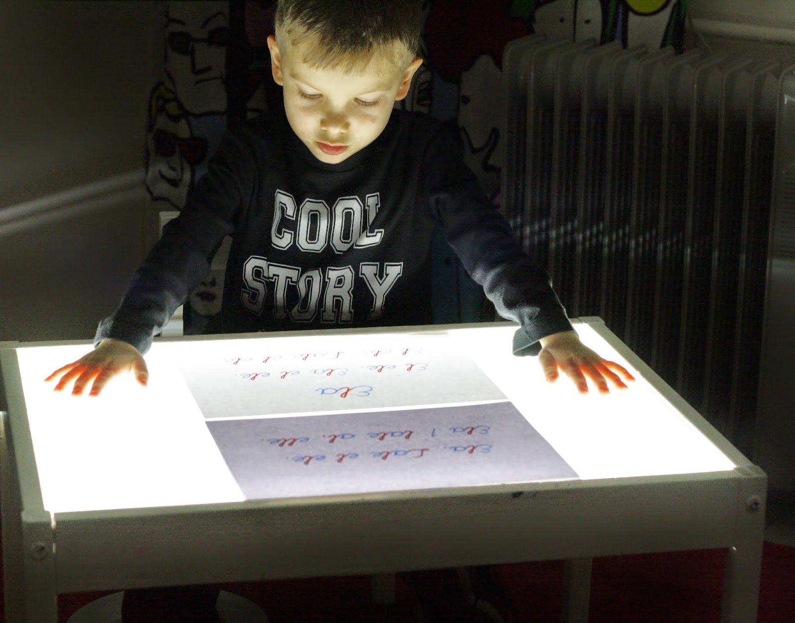 Montessori Ev Okulu Isikli Masa Yapimi Rontgen 3d Geometrik Sekiller Homemade Light Table X Rays 3d Geometric Shapes