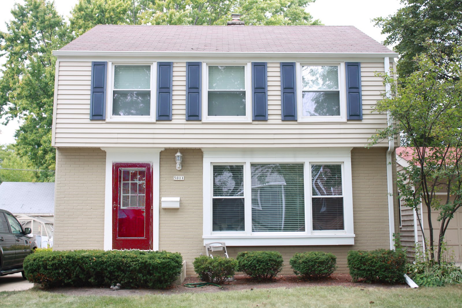 The 11 Harmonious Shutter And Door Colors Homes Alternative 4051