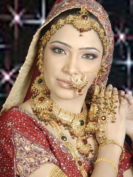 Pakistani Dulhan Dresses