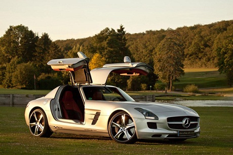 Mercedes-Benz SLS AMG