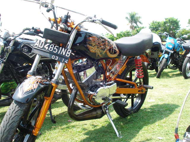 Gambar Modifikasi Yamaha RX King Airbrush Terbaru 2012 dibawah ini title=