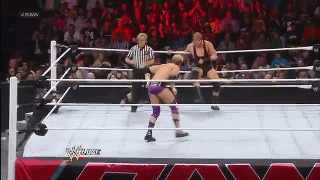 [IMAGE:http://2.bp.blogspot.com/-YgQEiHV4SLU/VLLH56qI_uI/AAAAAAAAXHs/CmN5HWTKUy8/s1600/Knee%2BChop%2BBlock%2B1.gif]