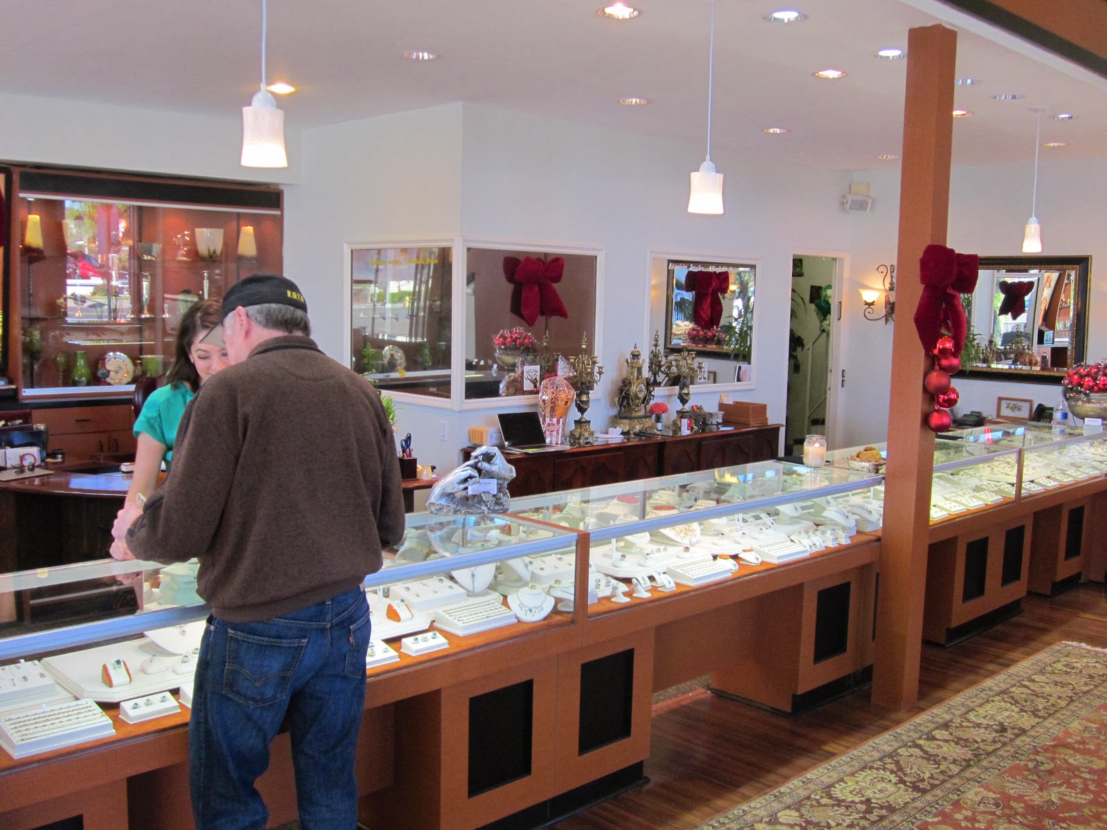 Jewelry store in woodland hills ca 91364