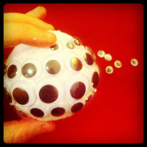 Googly Eye Ornament DIY
