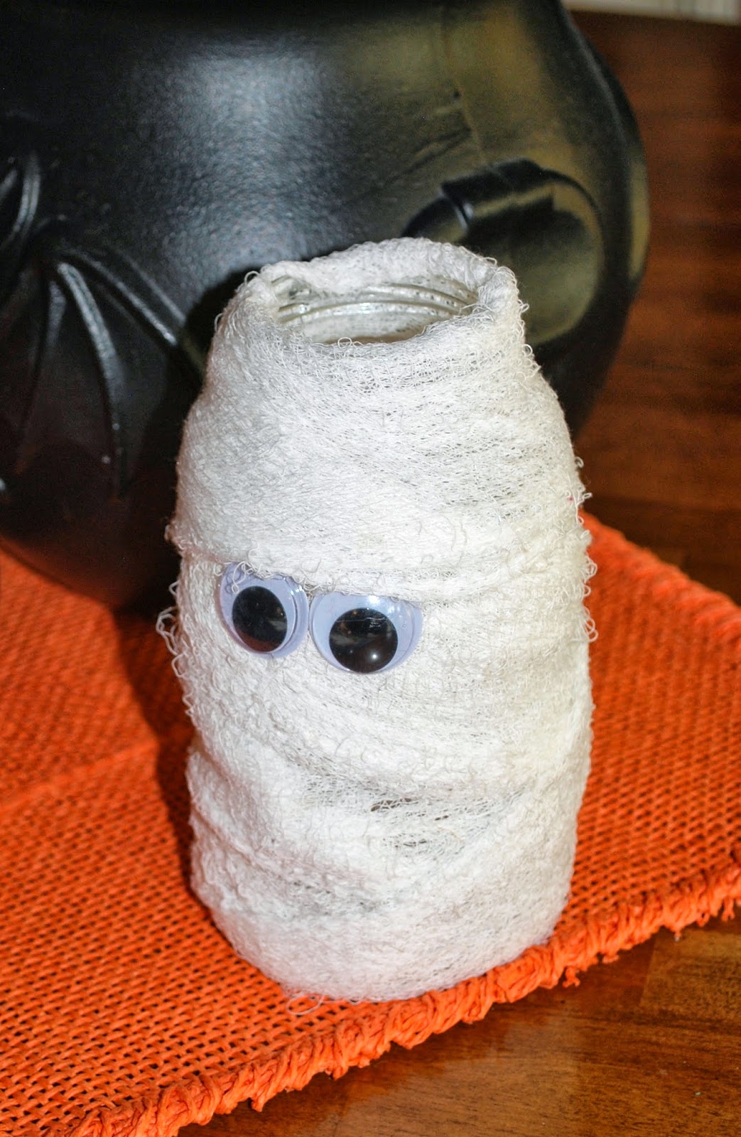 Mama's Crafts Super Easy Halloween Decorations...