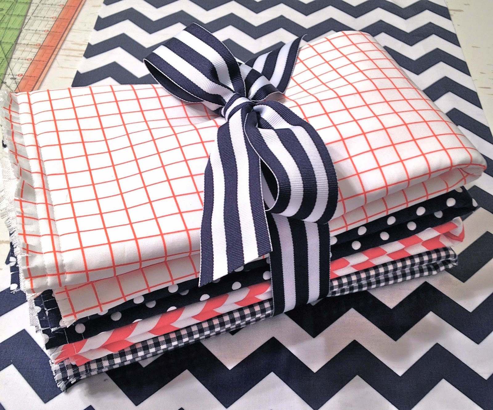 BumbleDo Making Burp Cloths Out Of Fat Quarters