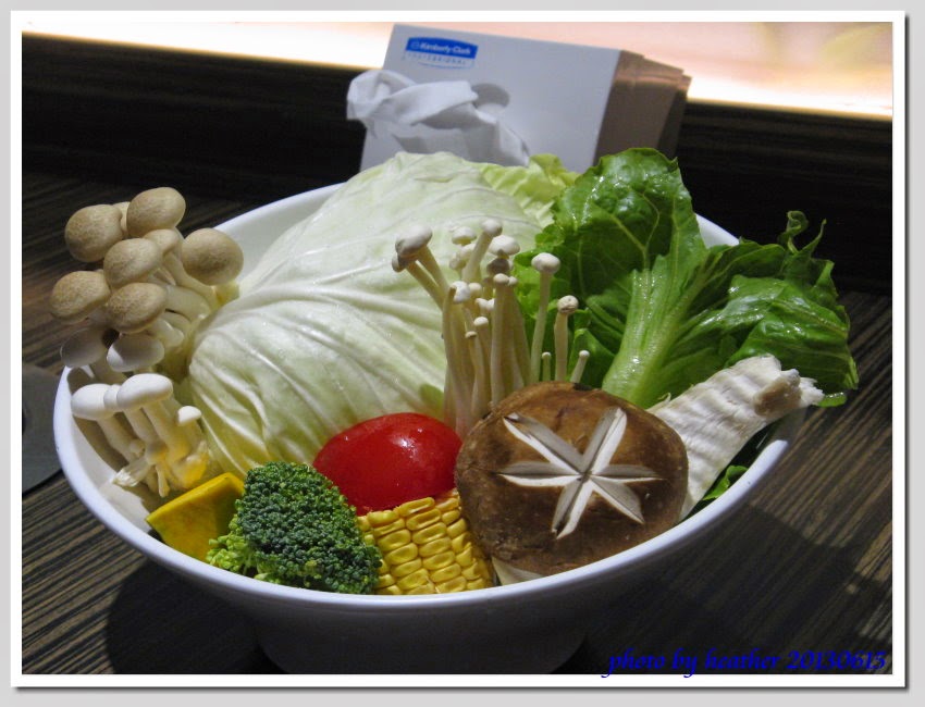 藍: 2013。松井日式料理自助百匯 - 首頁 - Blogger