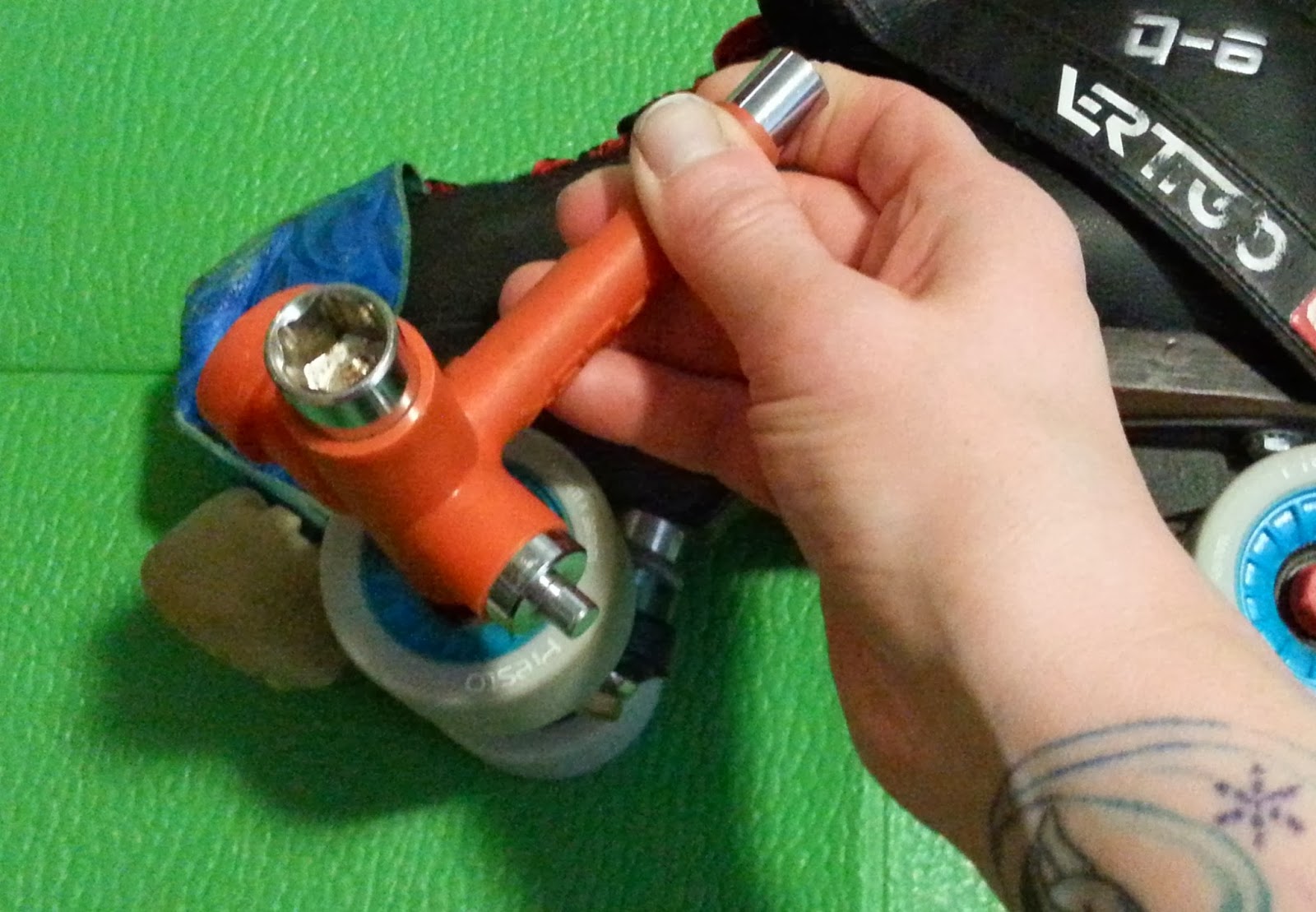 Shocker Khan's G Spot Changing Wheels