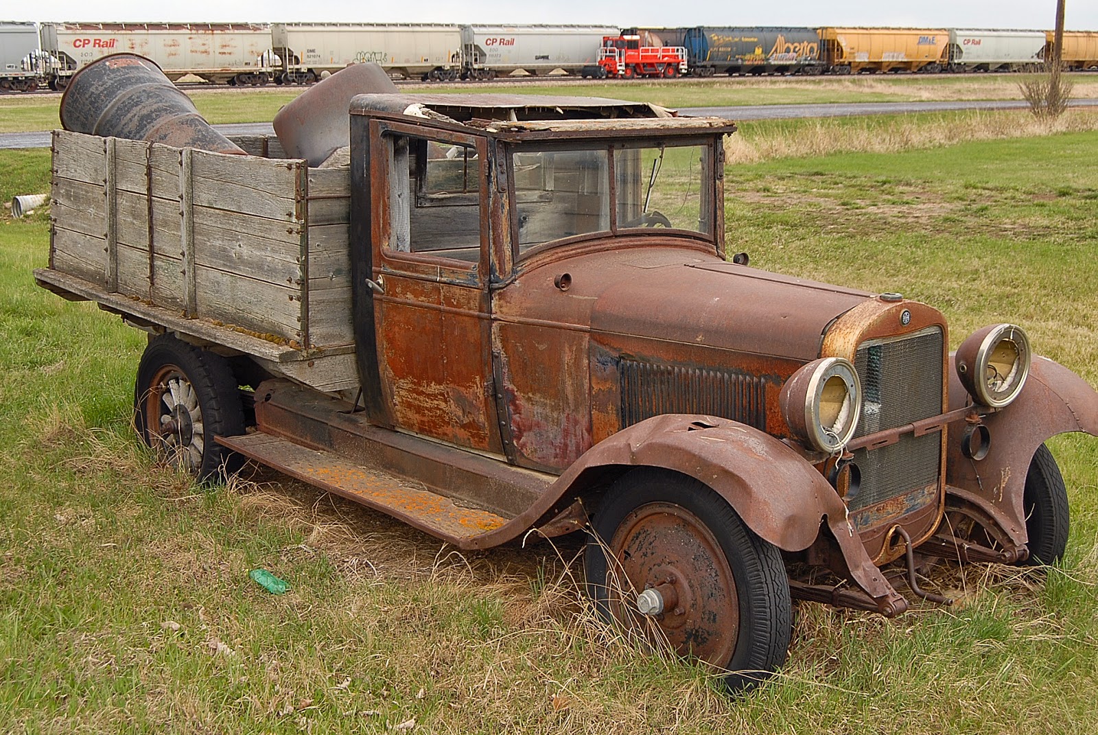 autoliterate 1955 International Harvester 3/4 ton; Erskine Truck