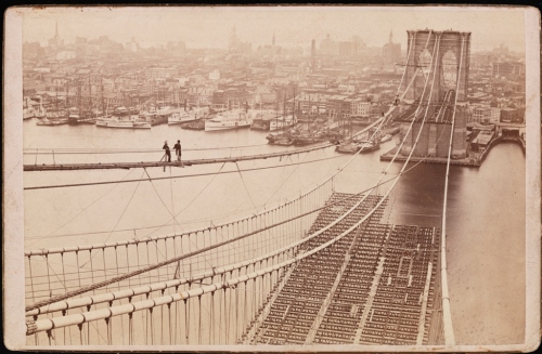 Amazing Historical Photo of Brooklyn Bridge  in 1881 