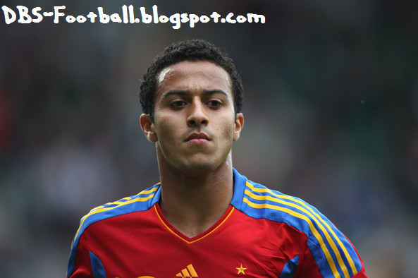 A Look At United Arsenal Target Thiago Alcantara Football Talk Premier League News