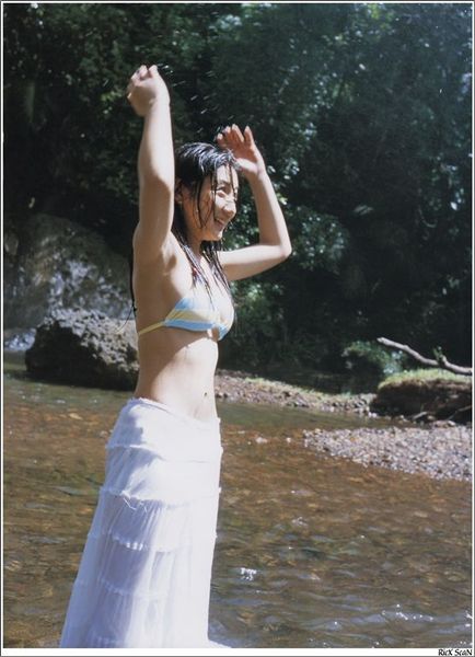 saaya irie alluring and seductive photo 01