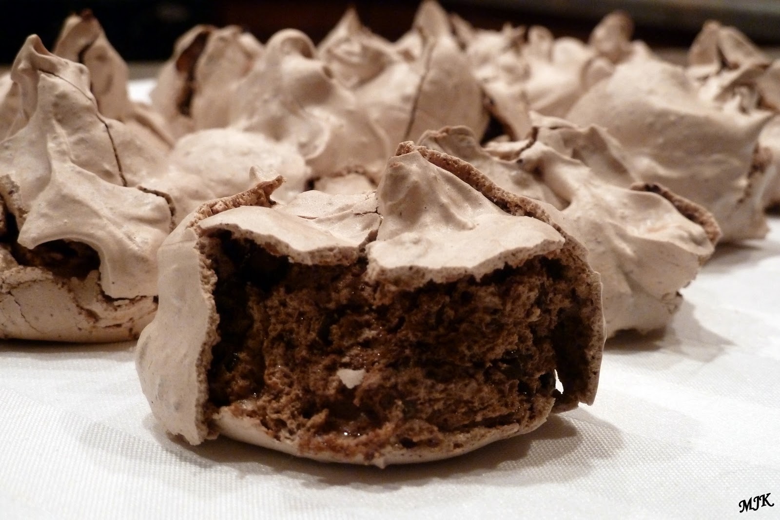 Melissa's Cuisine Chocolate Meringues