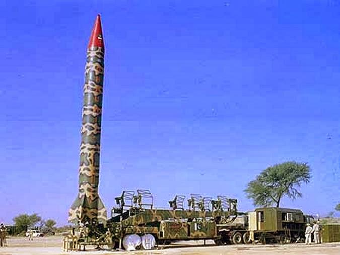 Defensa Militar Pakistán puso su bomba atómica y armas nucleares “a la