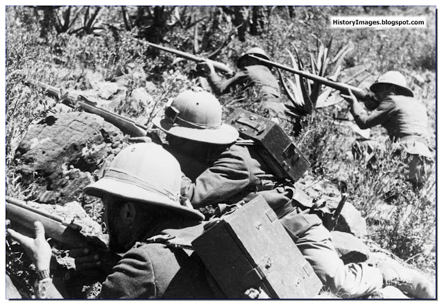  Italian soldiers action Abyssinia 1935