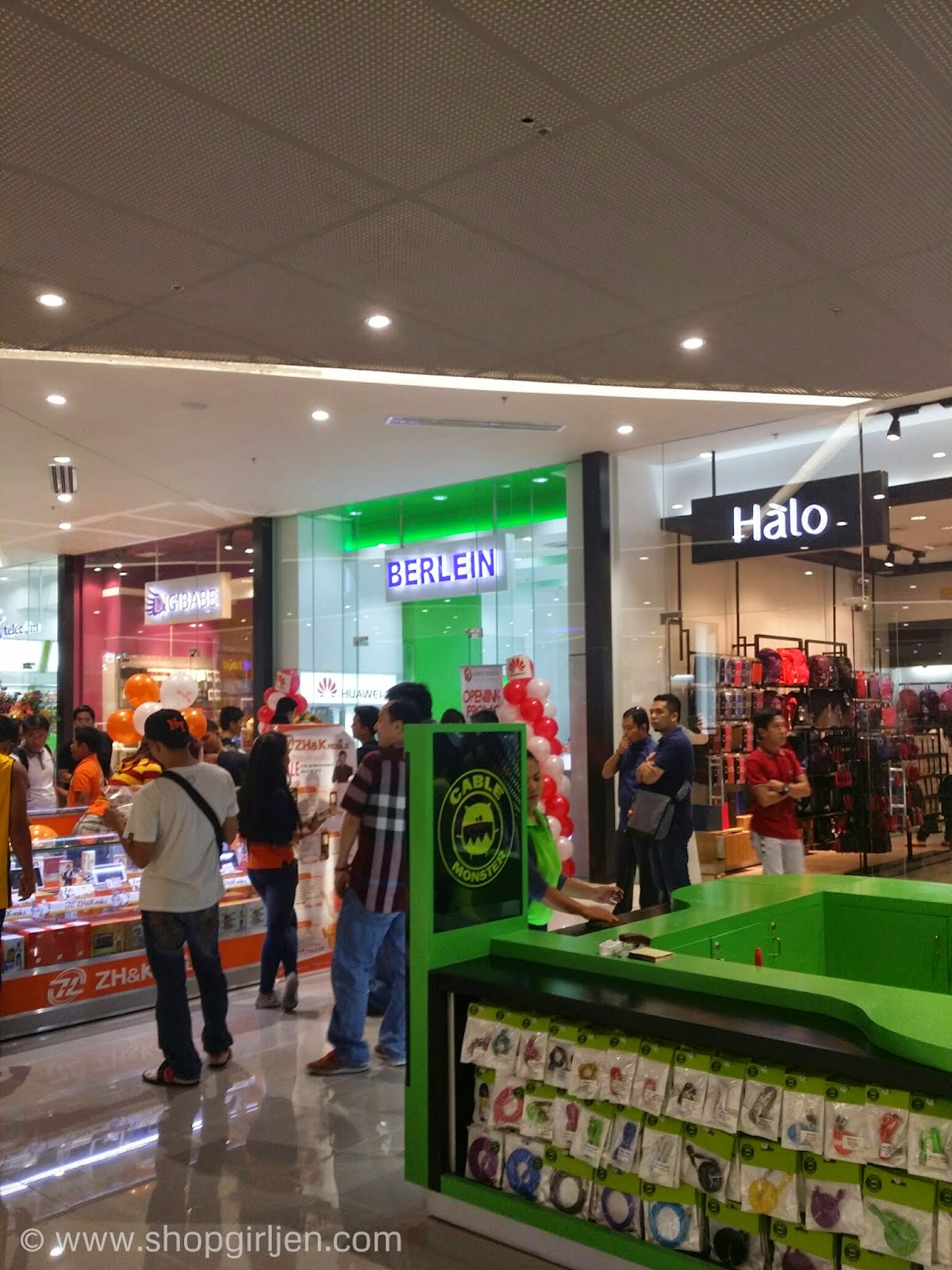 Shopgirl Jen SM Light Mall is now open