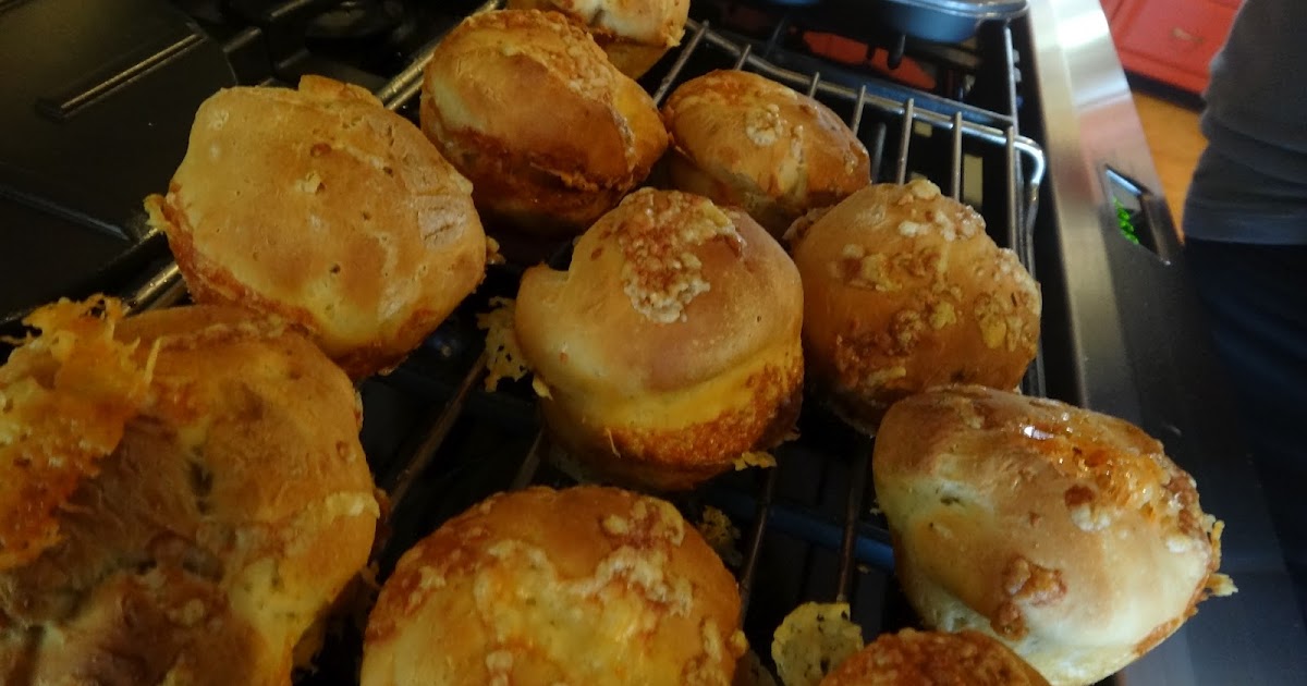 Cathy's Cheesy Onion Buns