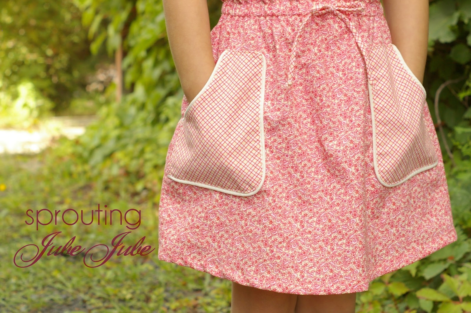 Sprouting JubeJube Adding Pockets to Dress Pattern No.13 by E+M Patterns