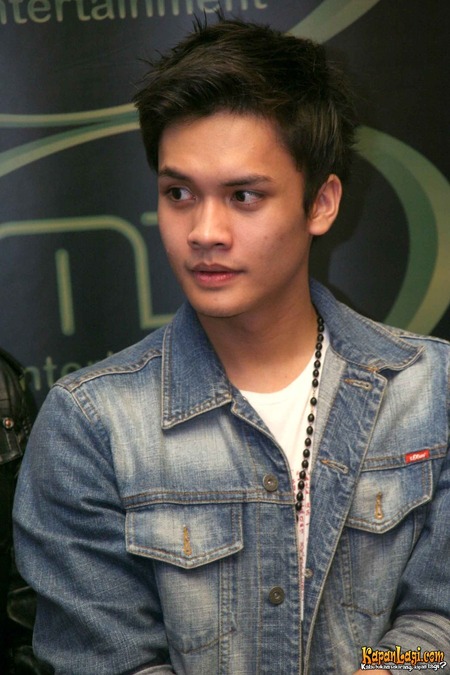ayoe rame: Photo Set of Randy Pangalila
