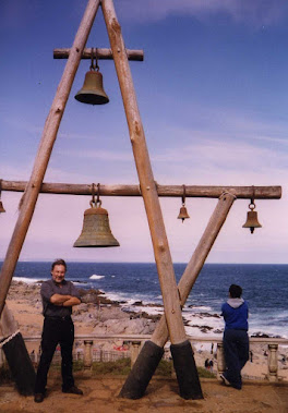 POETA EN ISLA NEGRA