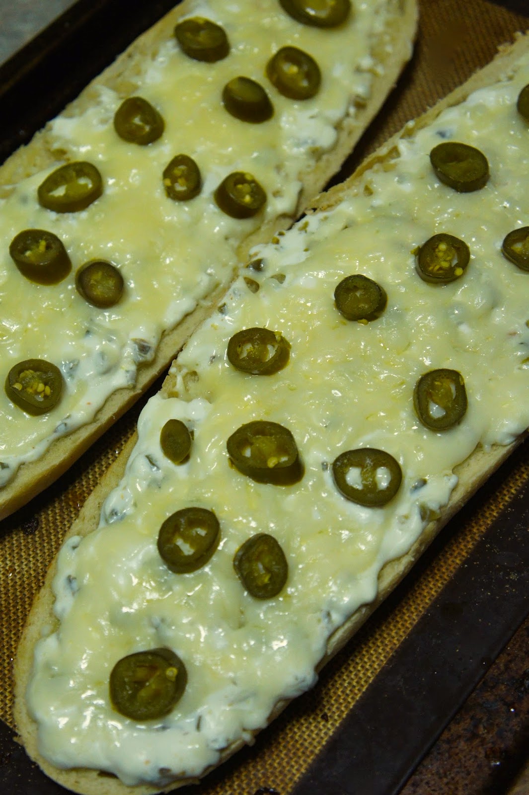 Savory Sweet and Satisfying Jalapeño Popper Cheesy Garlic Bread