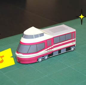 Maqueta 3D de una locomotora japonesa modelo Hise. Manualidades a Raudales.