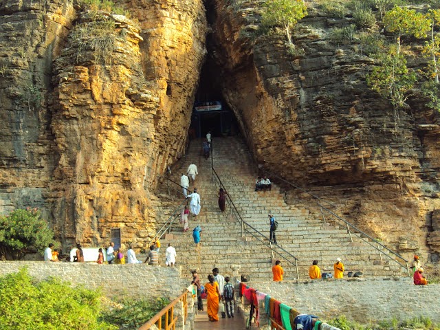 CHODAVARAMNET: Brief History about Agastya Cave - Yaganti - Kurnool dist -  Andhrapradesh - India - Must visit tourist spot