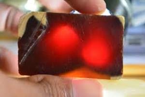 Cara Memilih Batu Red Raflesia Berkualitas