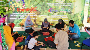 Pertandingan Anyam Ketupat bersama komuniti