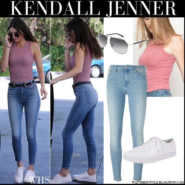 Kendall Jenner Trip to the Cinema in Calabasas August 8, 2012