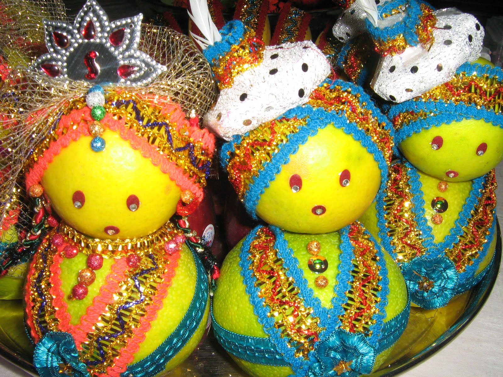 Engagement Plate Decorations