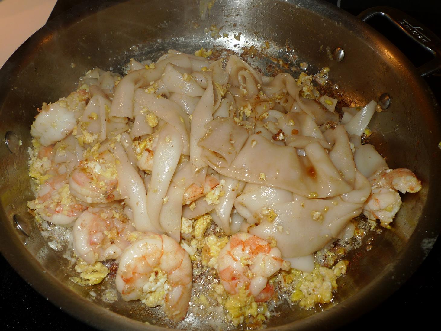 Amporn's Thai Kitchen Stir fried wide rice noodles with shrimp