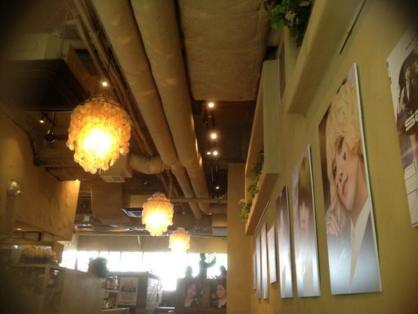 صور تيأرا في مقهى Manduka الياباني T-ara+picture+cafe+manduka+in+shibuya+(2)