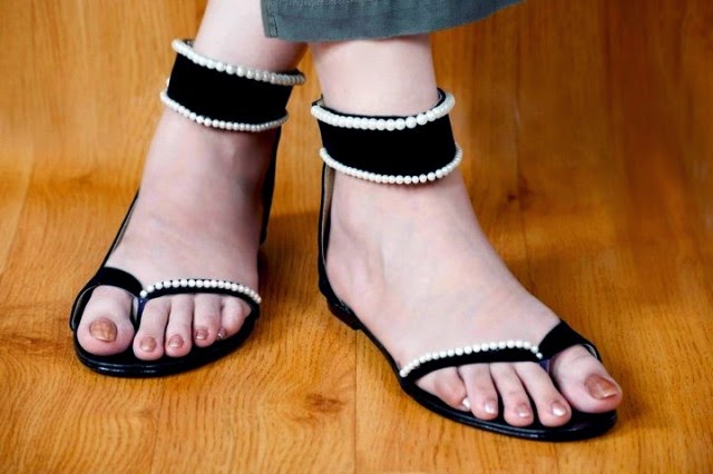 girls simple sandal
