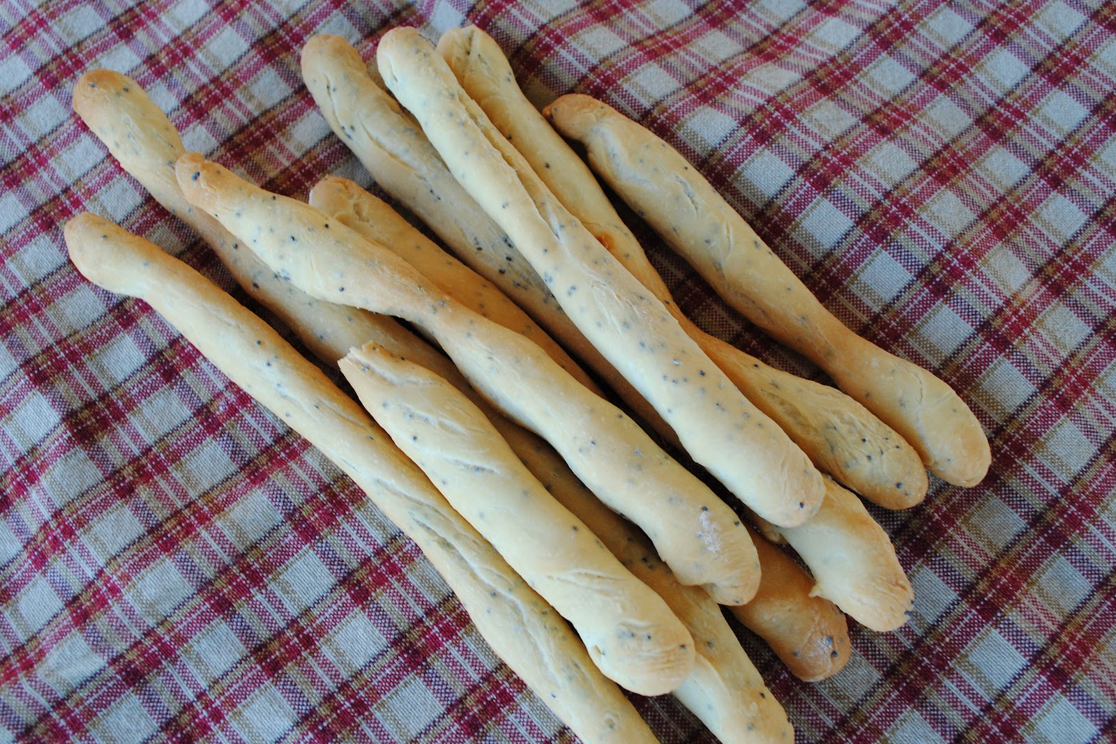 Delicious Dixie Crunchy Breadsticks with poppy seeds