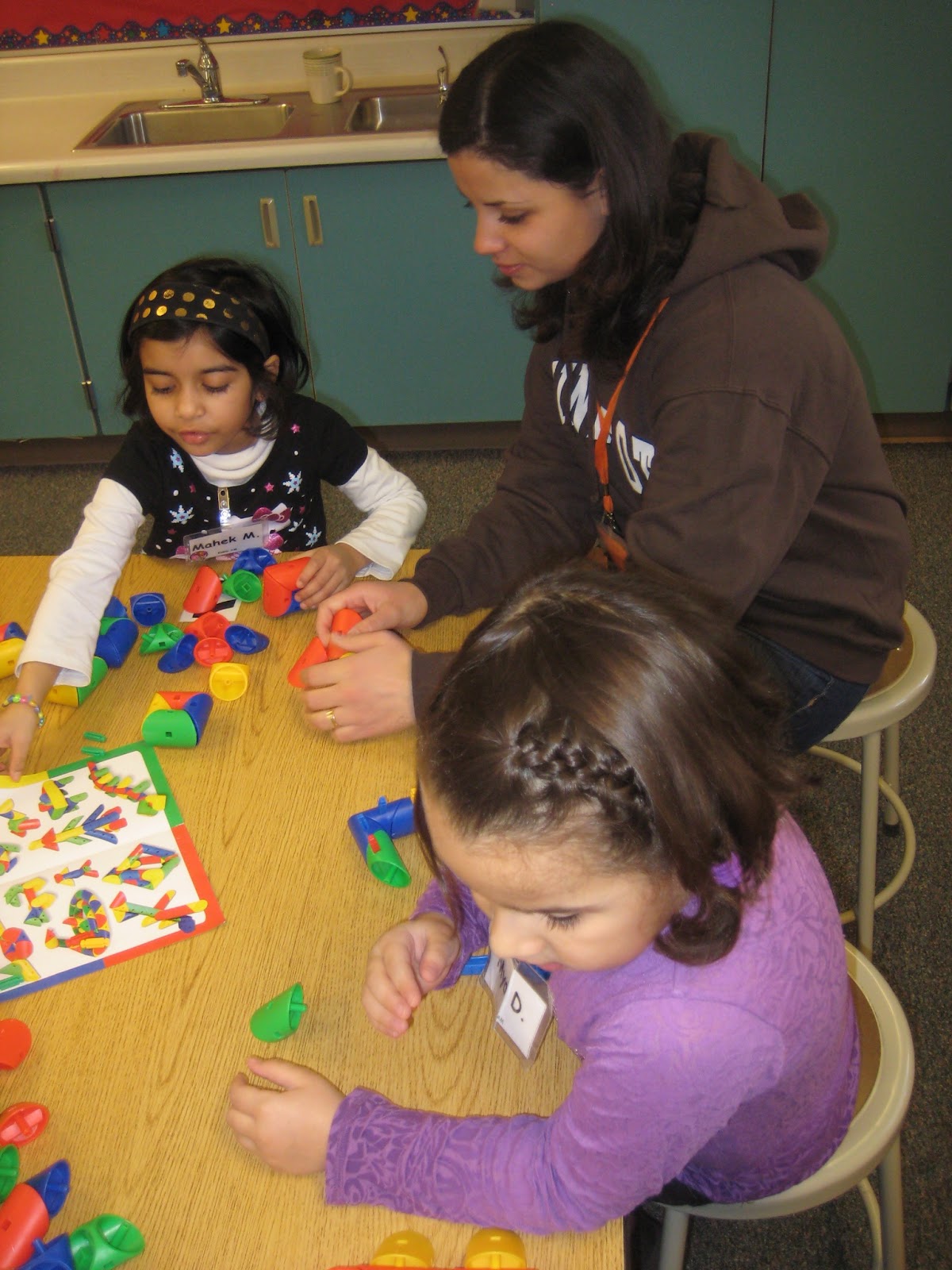 An Educator Evolving..... : Kindergarten STEM day a huge success