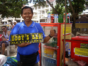EDDY'S BAR- THE BEST AND FRIENDLIEST  BAR ON KUTA BEACH--WITH THE HAPPIEST SMILE IN THE WORLD!