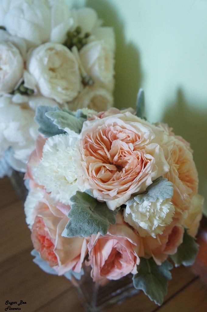 Sugar Bee Flowers Apricot David Austin & White peonies bouquets
