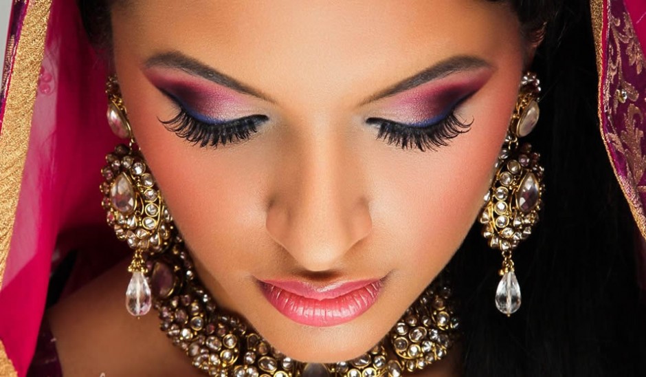 B&B FASHION HOUSE PARTY EYE MAKEUP