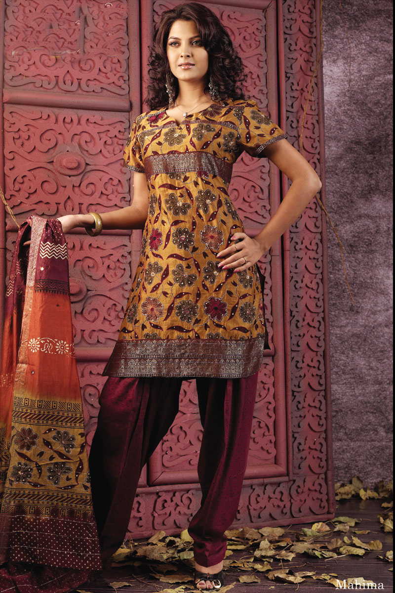 Pakistani Salwar Kameez Designs