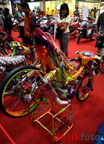 50 unit motor Honda berbagai tipe mengikuti kontes modifikasi motor
