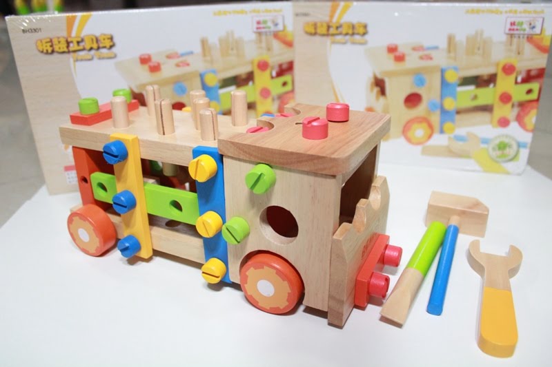 wooden workbenches toddlers