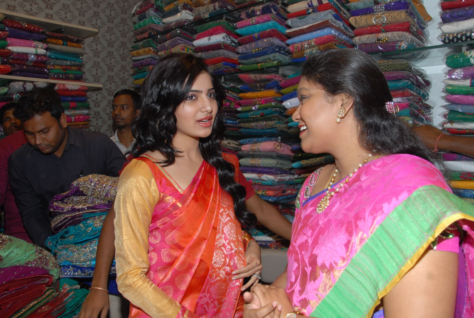 Samantha in Silk Saree at Kalanikethan Shop Opening Pics